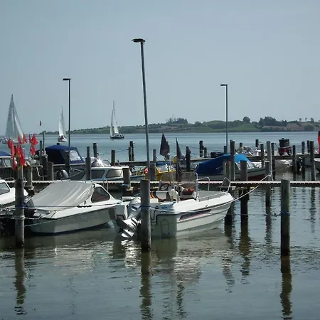 Sandskaer Strandcamping & Cottages 营地